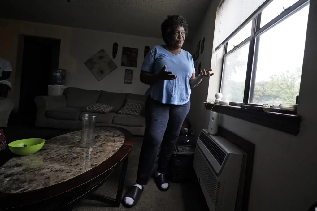 Millions struggle to pay AC bills in heat waves