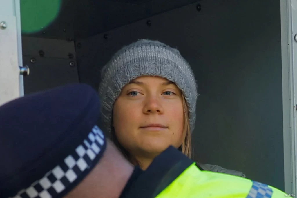 Greta Thunberg arrested in London during anti-oil protest