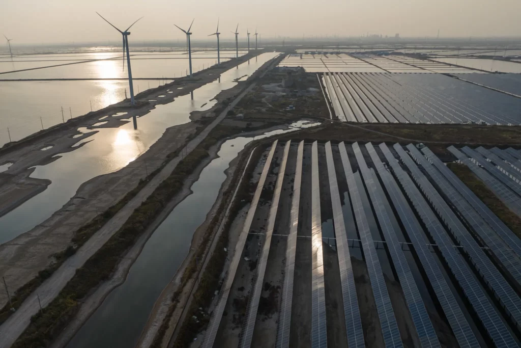 China winning in solar power, but its coal use raising alarms