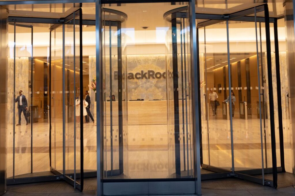 BlackRock to invest $550 million in Occidental’s carbon capture project