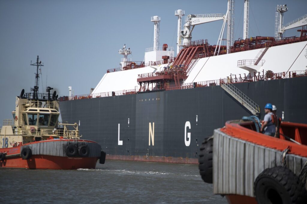 US Becomes Top LNG Exporter After Overtaking Australia and Qatar