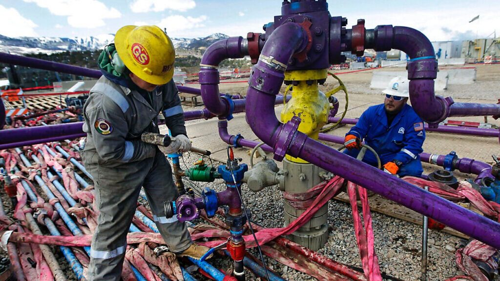 U.S., Canada produce record amounts of gas, oil in 2023