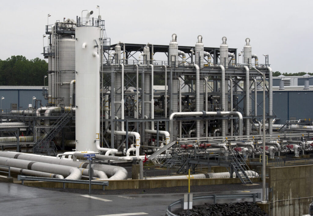 How a billionaire Democrat fueled the Biden anti-LNG pressure campaign while placing lucrative bets in China