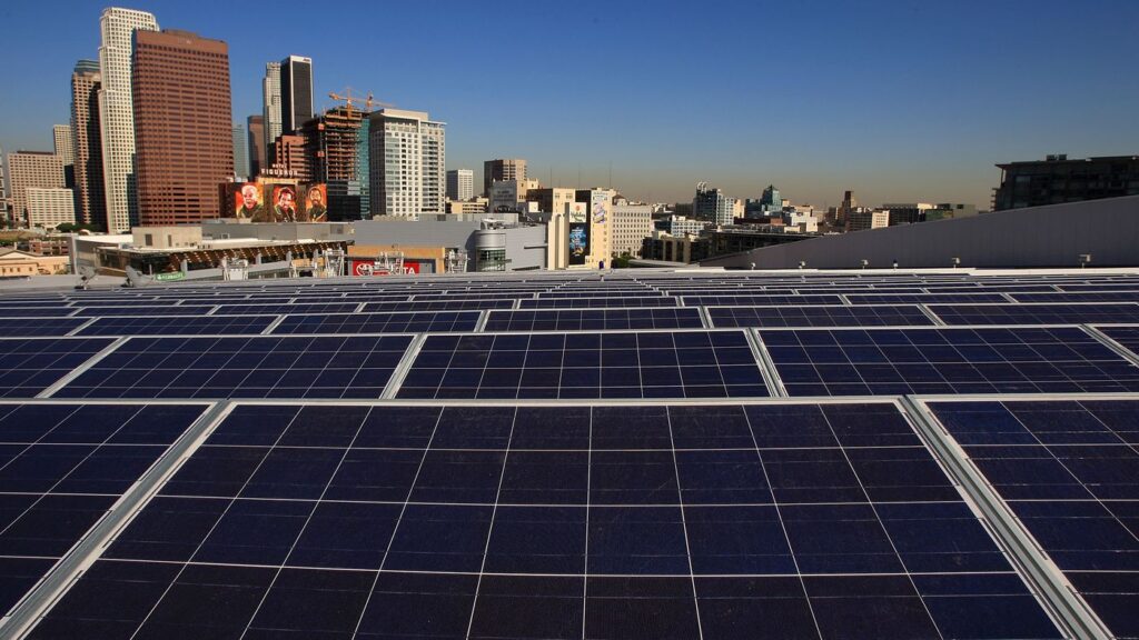 US solar factories need more government support to succeed, report says