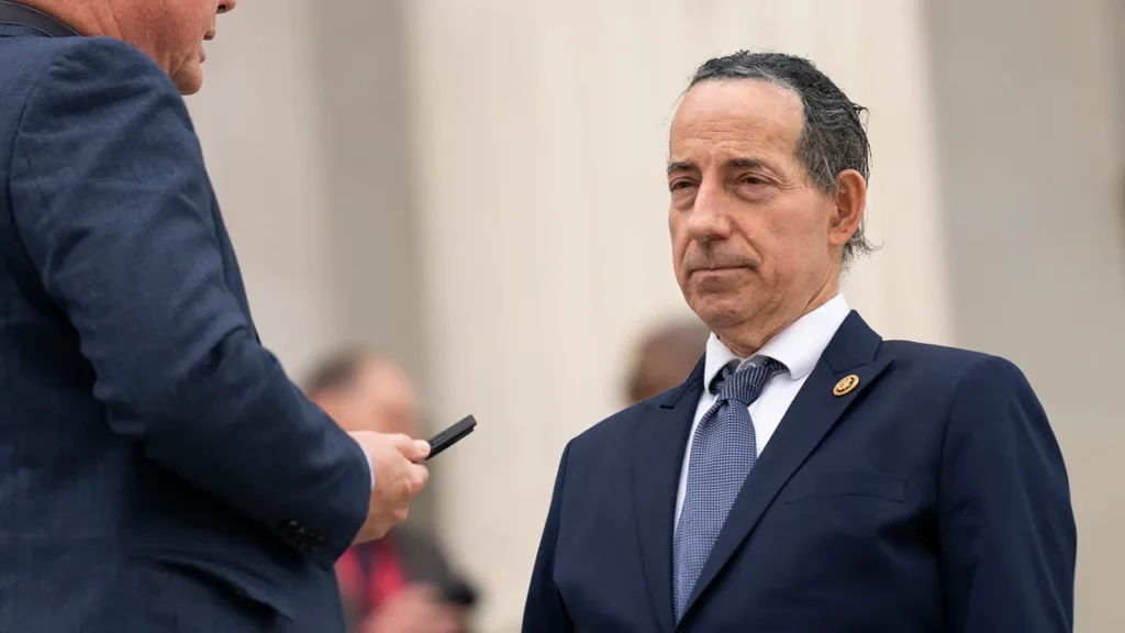 Democrats probe Trump’s request for campaign cash from Big Oil