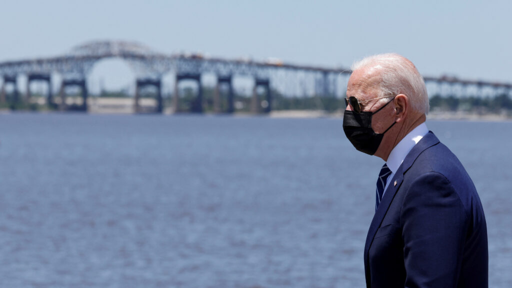Opinion: Biden’s LNG Export Pause Hits Ukraine