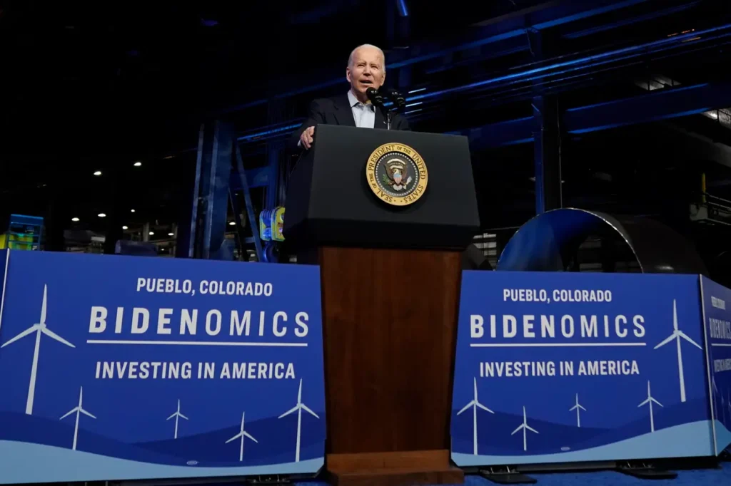 Government again picking winners and losers: There’s a huge pay raise on the way for clean energy workers