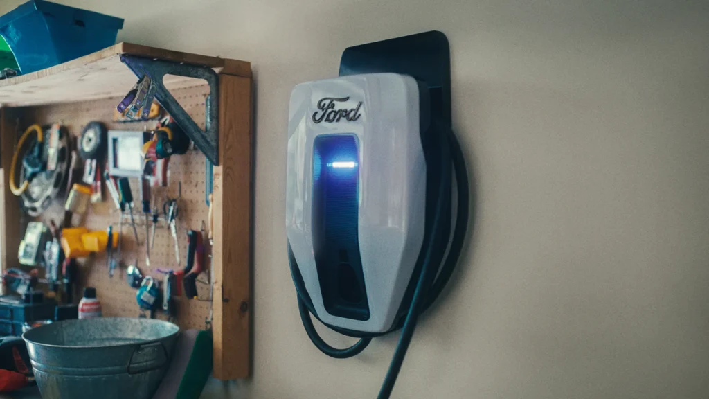 Ford to give away free charging units to new EV buyers