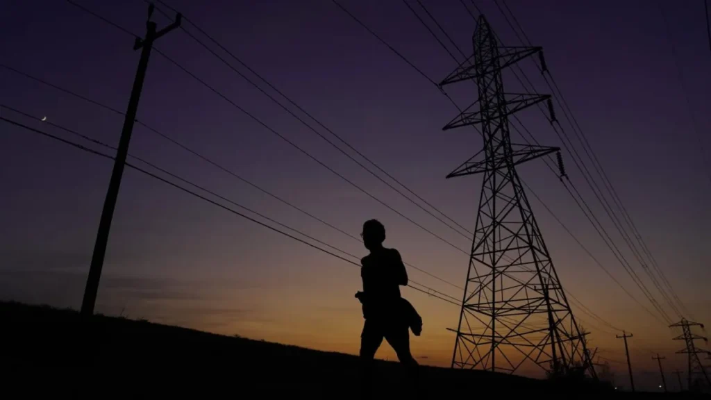 Biden administration putting $1.5B into four electric power projects — including interconnection for Texas’s isolated grid