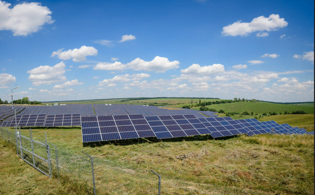 Ukrainians find new energy sources to beat blackouts as winter arrives