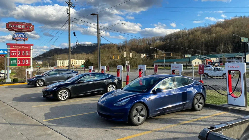 Free test drives bring more EVs to rural Appalachia