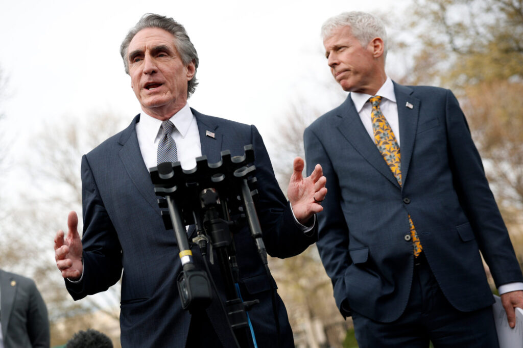 New Report Examines Fossil Fuel Ties of Dozens of Trump Administration Hires