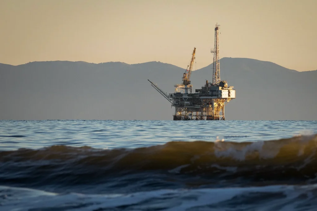 Citing Iran crisis, Trump orders Santa Barbara oil pipeline restart. California will fight it