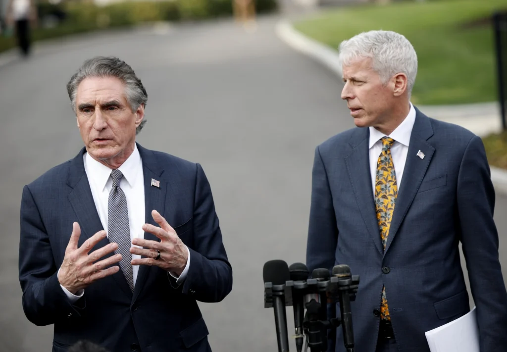 Trump officials rule out oil export ban in meeting with industry execs