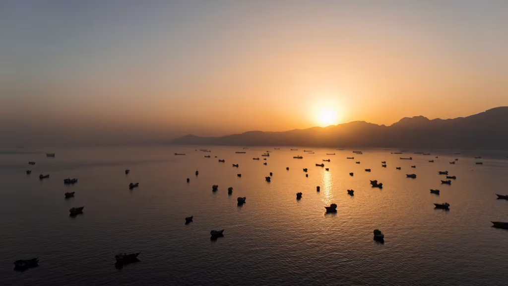 The Strait of Hormuz is ‘leaking’ oil