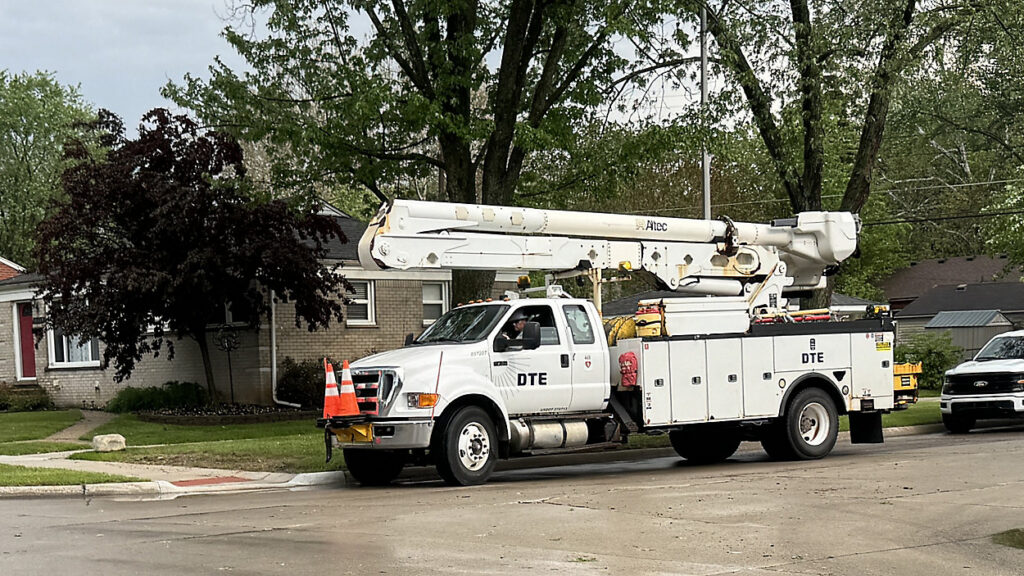 Federal government finalizes $1.6B loan for DTE in Michigan